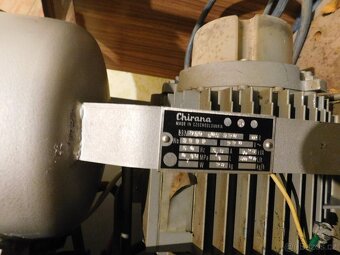 Zubařský kompresor Chirana - 3