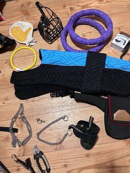 Věci na psa +- 30 kg - 3