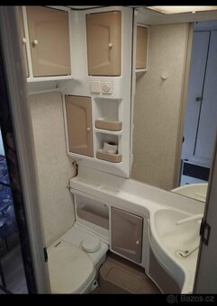 Prodám karavan hobby - 3