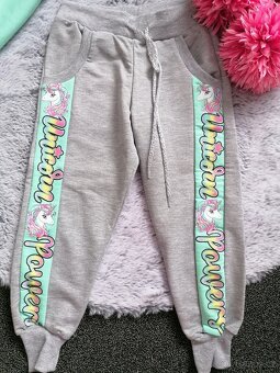 Krásný dívčí komplet - nový - 3