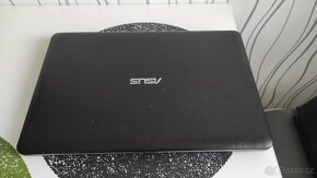 ASUS VivoBook X540N - 3
