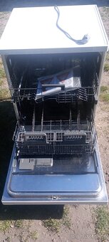 Prodám myčku Whirlpool - 3