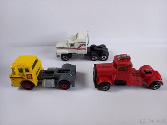 MATCHBOX CONVOY - MACK CH600 - POZRI DETAILNÉ FOTO - 3