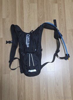 Batoh Camelbak ROGUE light 7 l s pitným vakem 2 l černý - 3
