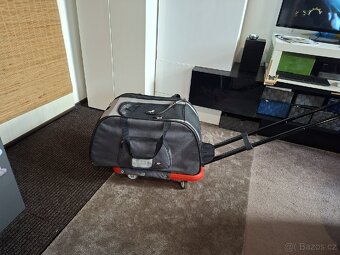 Přenosná taška na kolečkách pro mazlíčci - 3