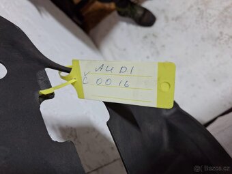 kryt předního panelu AUDI A8 D4 4H0807081 408030665 - 3
