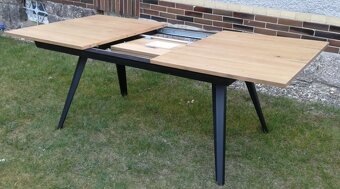 Rozkládací jídelní stůl 190 cm – dub / černý kov - 3