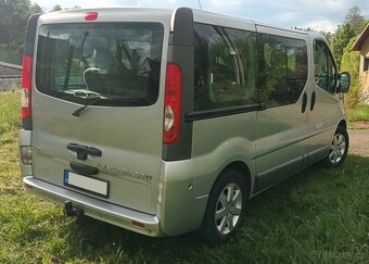 Opel Vivaro 2.5CDTI 9 míst - 3