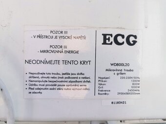 Mikrovlnná trouba s grilem ECG - 3