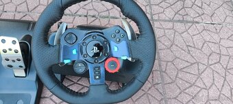 Prodám volant Logitech G29 s řadící pákou - 3