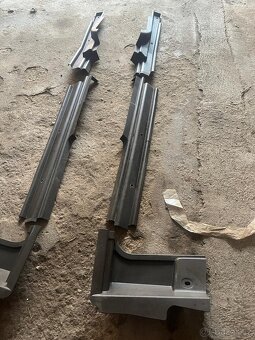 Prahové plasty lišty hnědé škoda favorit 135 136 l LS - 3