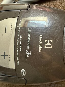 Vysavač Electrolux ultrasíwncer Zen - 3