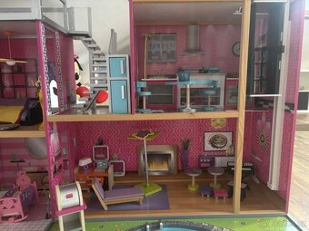 Nádherný domeček pro barbie - 3