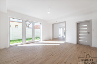 Prodej novostavby bytu 4+kk, 90 m², vlastní zahrada 211 m²,  - 3