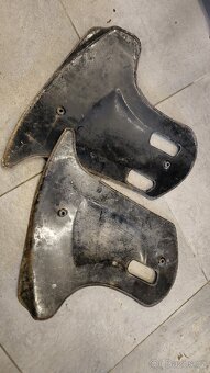 Kryty motoru kývačka - 3