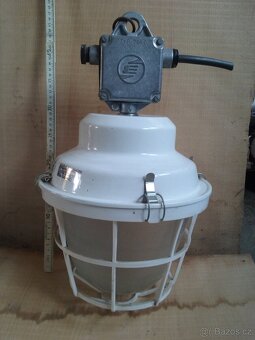 Průmyslová světla - 3