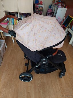 Sportovní kočárek Petite&Mars - 3