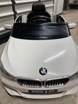 Elektricke auticko BMW - 3