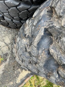 Kola na unc/smykový nakladač - 3