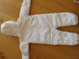 Zimní  kombinéza - bílá, zlaté hvězdičky (80/86) - 3