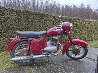 Prodám  Jawa  250/353 r.v. 1961. - 3