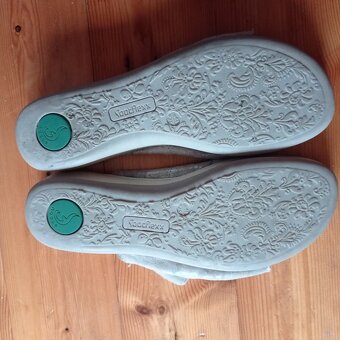 DÁMSKÉ KOŽENÉ PANTOFLE, VEL.41 - 3