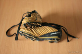 Pěkné dětské fotbalové kopačky UMBRO vel. 33.5 - 3