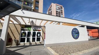 Pronjmu prostor  cca 70m2 - Luna Chomutov - 3