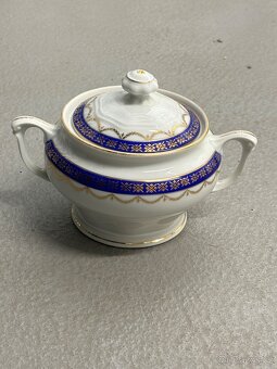 Starožitný porcelánový jídelní set - 3
