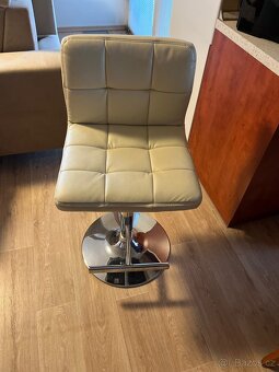 Barová koženková židle - 3