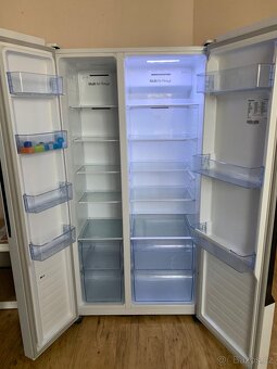 Americká lednice Hisense - 3