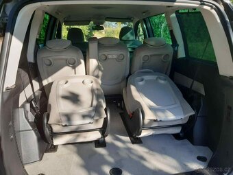 Peugeot 807 2.2 Hdi 125 kw -7mist. model 2010 - 3