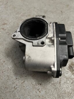EGR ventil 2.0 TDi pro motor CBA - 3