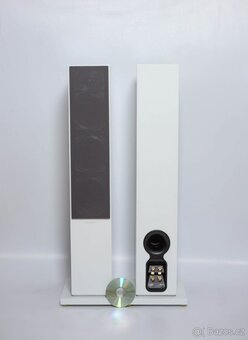 Bowers and Wilkins CM8 - 3