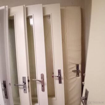 Interiérové bílé dveře plné i sklo - 3