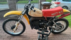 Yamaha yz 400 - 3