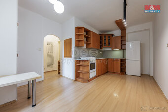 Pronájem bytu 2+1, 52 m², Karlovy Vary, nábřeží Jana Palacha - 3