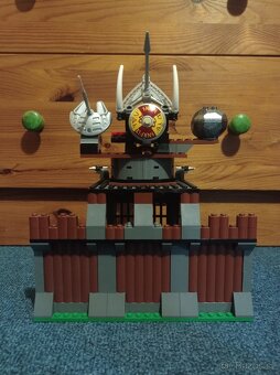 LEGO 7019 Pevnost Vikingů v boji s Fanfirským drakem - 3
