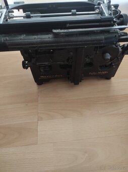 starožitný psací stroj Mercedes - 3