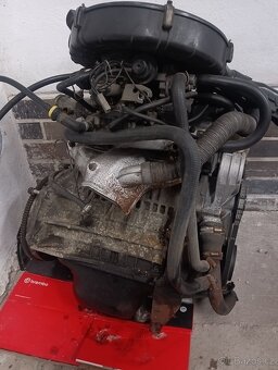 Motor škoda favorit 136 - 3