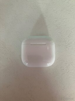 AirPod 4 - 3