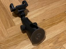 Univerzální držák mobilu na sklo do auta - 3
