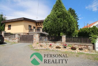 Prodej rodinného domu, 225 m2 - Sazená, ev.č. 02421 - 3