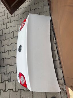 Passat B6 zadní víko barev LB9A - 3