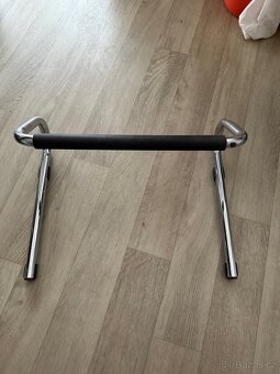 Podnožník nejen pro kadeřníky - podnožka - 3
