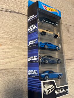 Hot Wheels Nissan Skyline Gt-R - 3