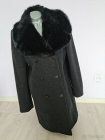Černý kabát s kožešinou, vlna + kašmír, vel. 40 - 3