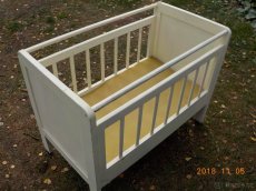 Trocha starého nábytku - 3