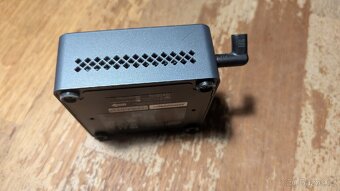 Intel NUC 7CJYH - 3