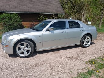 // CHRYSLER 300C SEDAN 3.0 CRD 2008 // DÍLY - 3